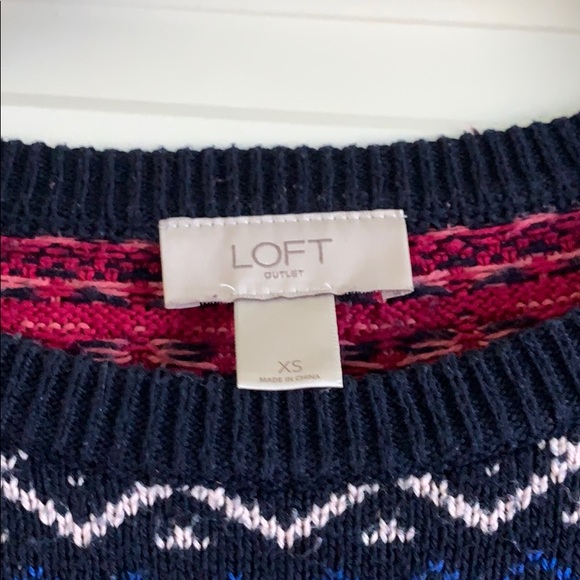 Women’s Sweater - Picture 2 of 3